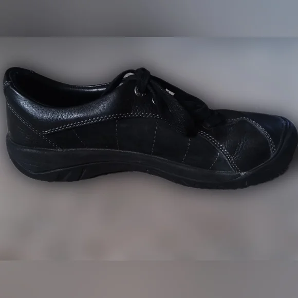 Keen 9.5 shoes - Picture 5 of 7